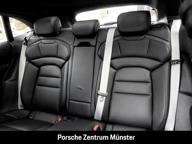 Porsche Taycan 4S Cross Turismo