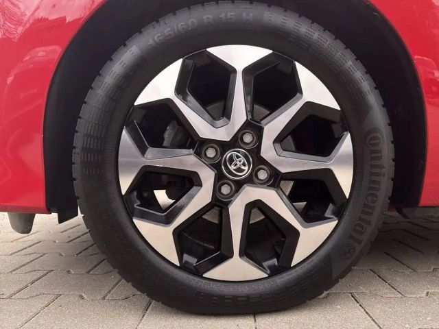 Toyota Aygo X Hatchback Play Team D X-play