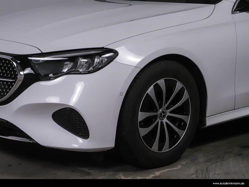 Mercedes-Benz E 200 AVANTGARDE