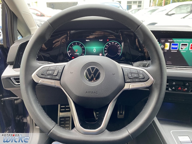 Volkswagen Golf 1.5 eTSI DSG
