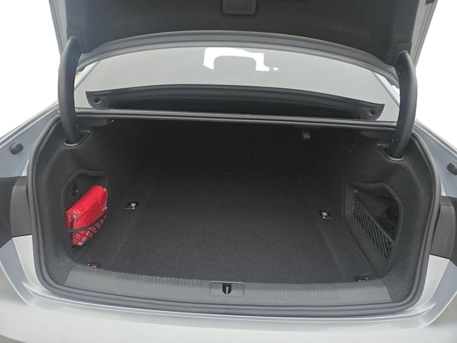 Audi A4 50 TDI Quattro Sedan