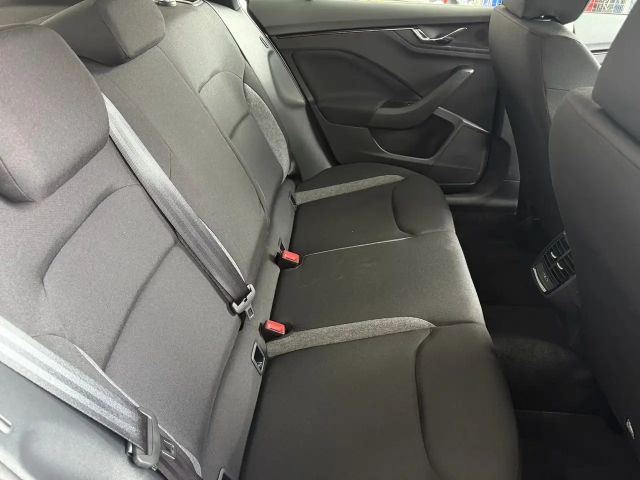 Skoda Kamiq Essence TSI