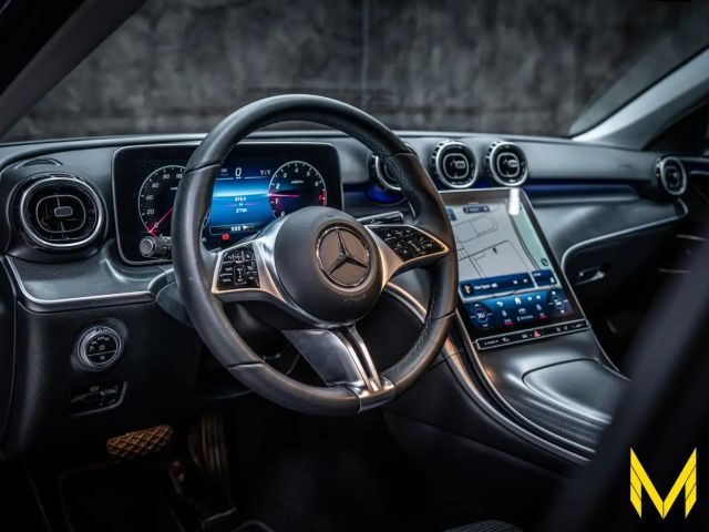 Mercedes-Benz C 200 AVANTGARDE Sedan