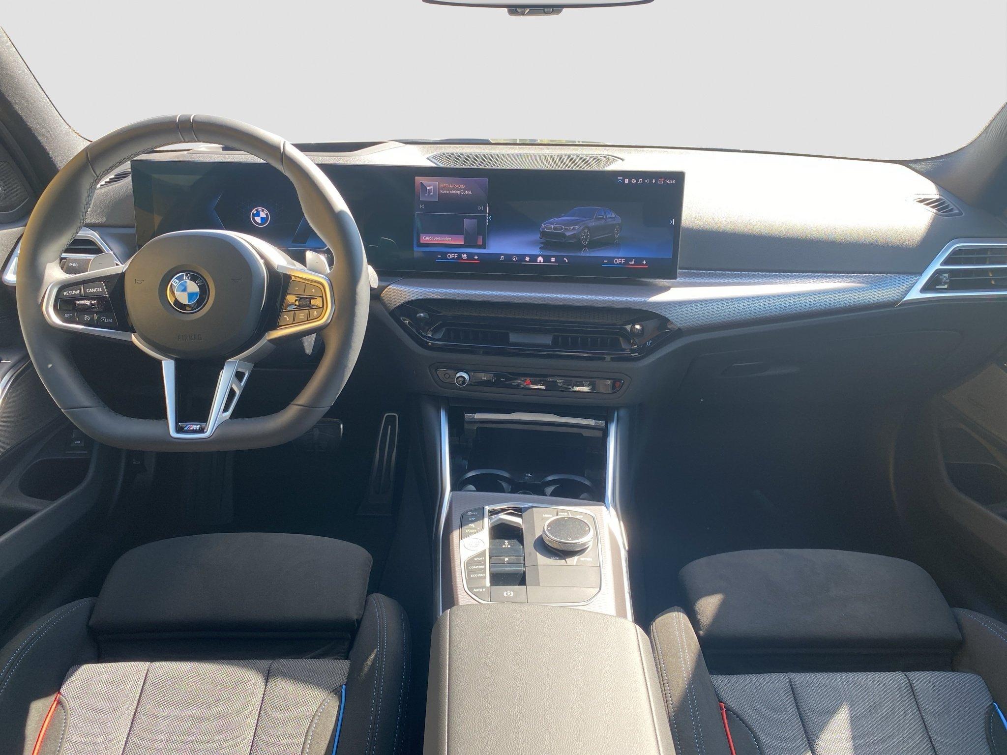 BMW 320 320i Sedan xDrive