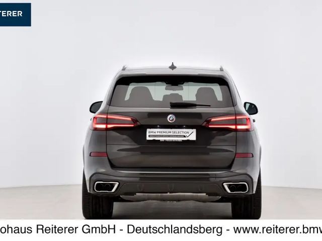 BMW X5 M50i xDrive