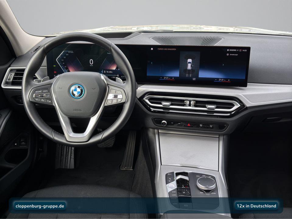 BMW 330 330e Touring