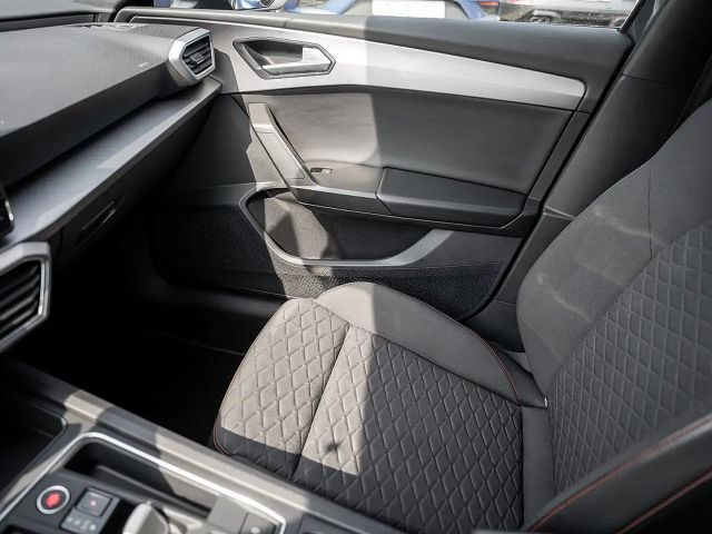 Seat Leon 1.5 eTSI FR-lijn Sportstourer