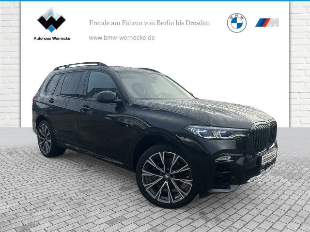 BMW X7 M50i