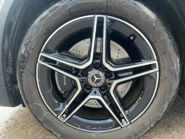 Mercedes-Benz GLA 250 4MATIC AMG Line