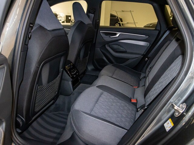 Audi A6 Avant Quattro S-Tronic