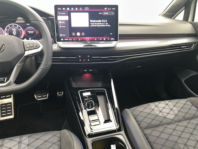 Volkswagen Golf 1.5 eTSI DSG R-Line