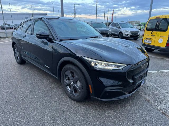 Ford Mustang Mach-E Standard range