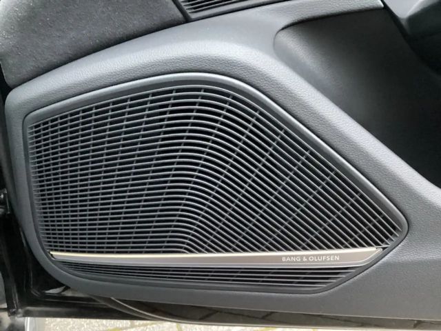 Audi A4 40 TDI Avant Quattro S-Line