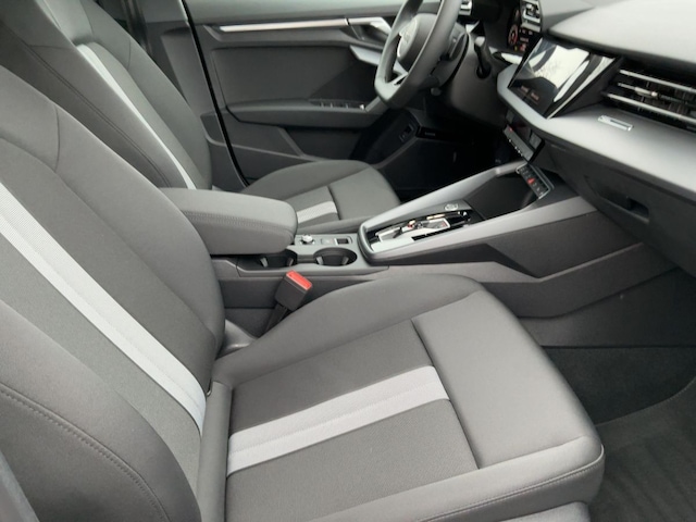 Audi A3 30 TFSI S-Tronic Sportback