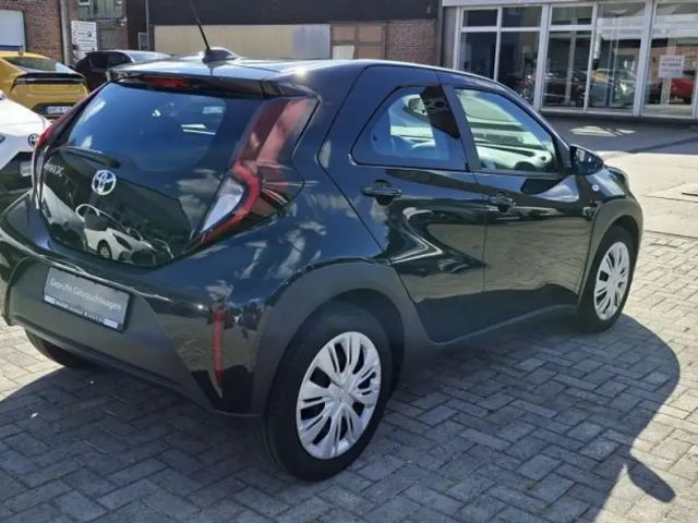 Toyota Aygo X Hatchback Play X-play