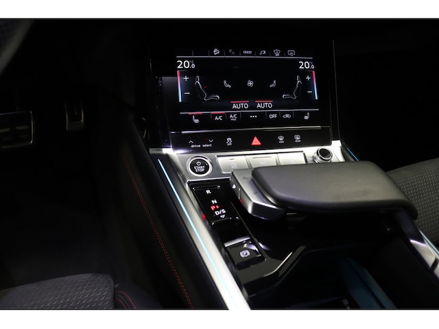 Audi Q8 e-tron 55 Quattro S-Line