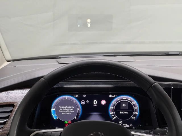 Volkswagen Multivan 2.0 TDI DSG Lang Style T7