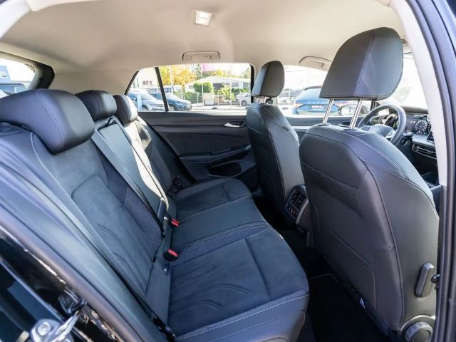 Volkswagen Golf DSG Life eHybrid