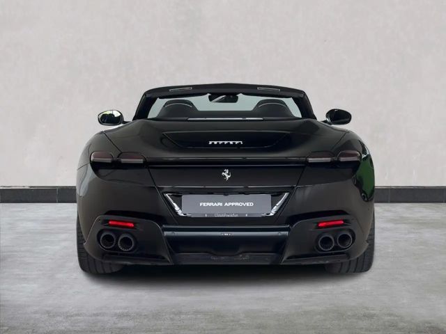 Ferrari Roma Spider