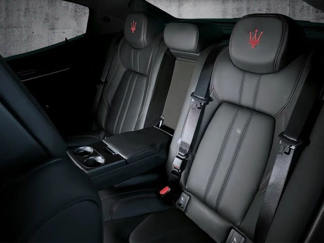 Maserati Ghibli GranSport