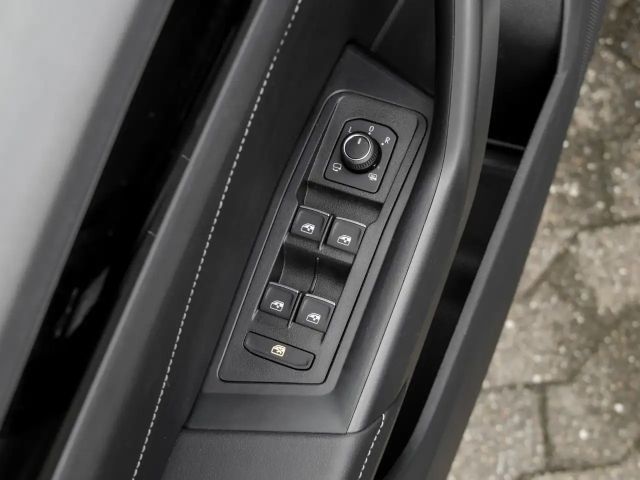 Volkswagen T-Roc 1.5 TSI DSG R-Line