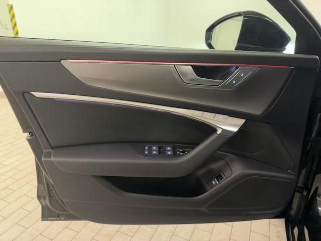 Audi A6 55 TFSI Avant Quattro S-Tronic