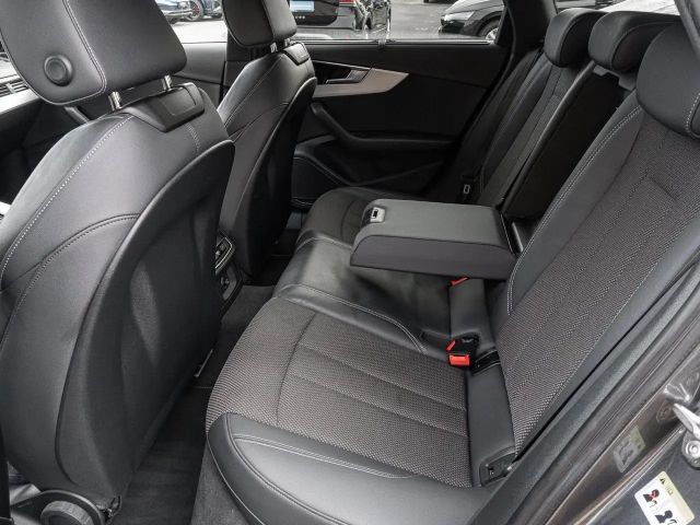 Audi A4 35 TDI Avant S-Line S-Tronic