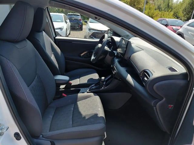 Toyota Yaris Hatchback Hybride VVT-i