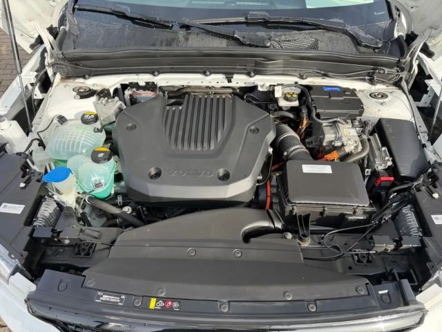 Volvo XC40 R-Design Recharge T5