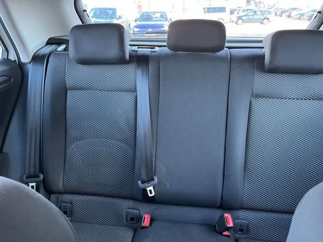 Volkswagen T-Roc 1,0 TSI 6-Gang | 16" | AHK | App-Connect |