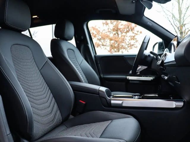 Mercedes-Benz GLB 200 4MATIC GLB 200 d