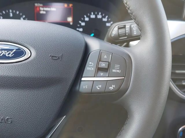 Ford Kuga Cool & Connect