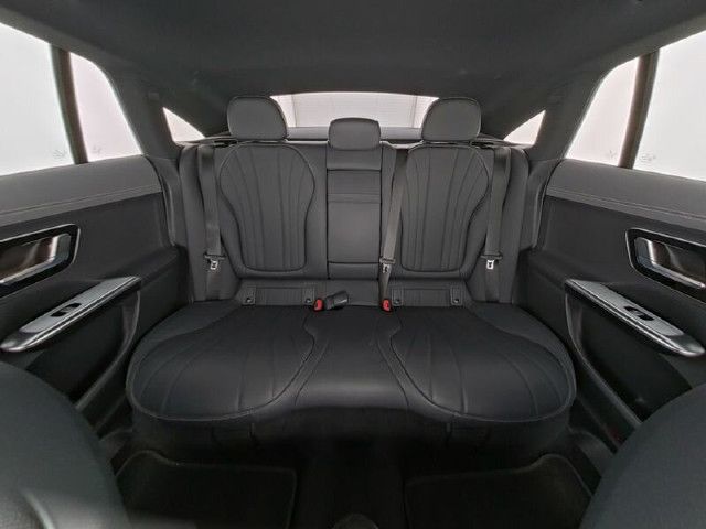 Mercedes-Benz EQE 350 Sedan