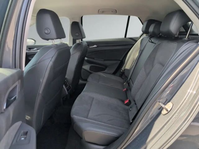 Volkswagen Golf 2.0 TDI Golf VIII Style