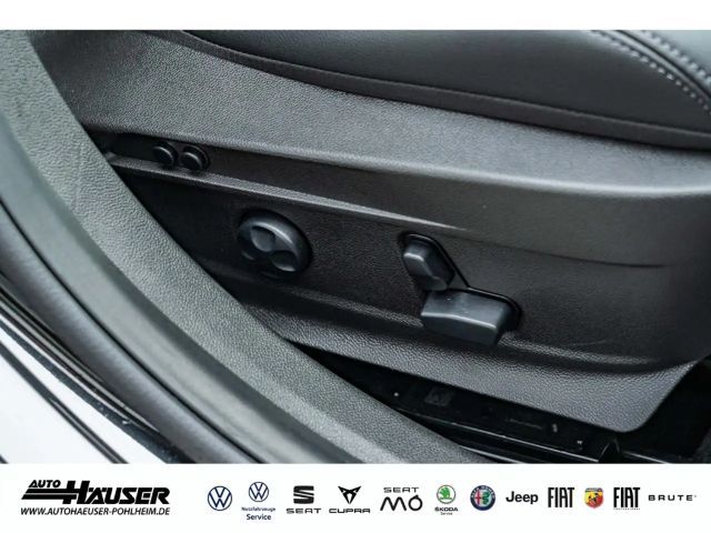 Alfa Romeo Giulia AT8 Q4 Turbo