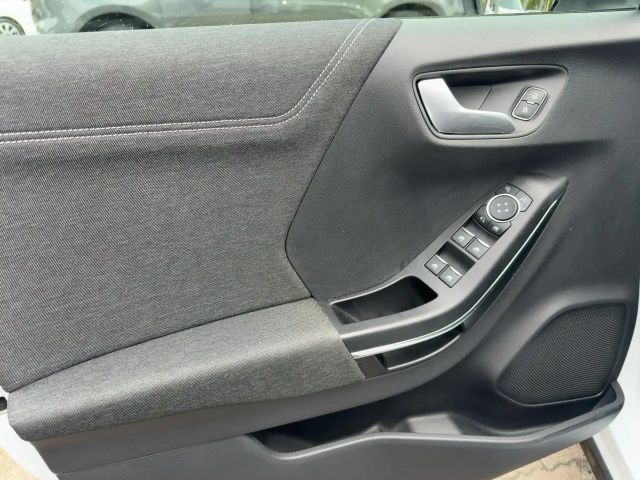 Ford Puma EcoBoost Titanium