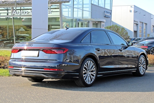 Audi A8 55 TFSI Lang Quattro