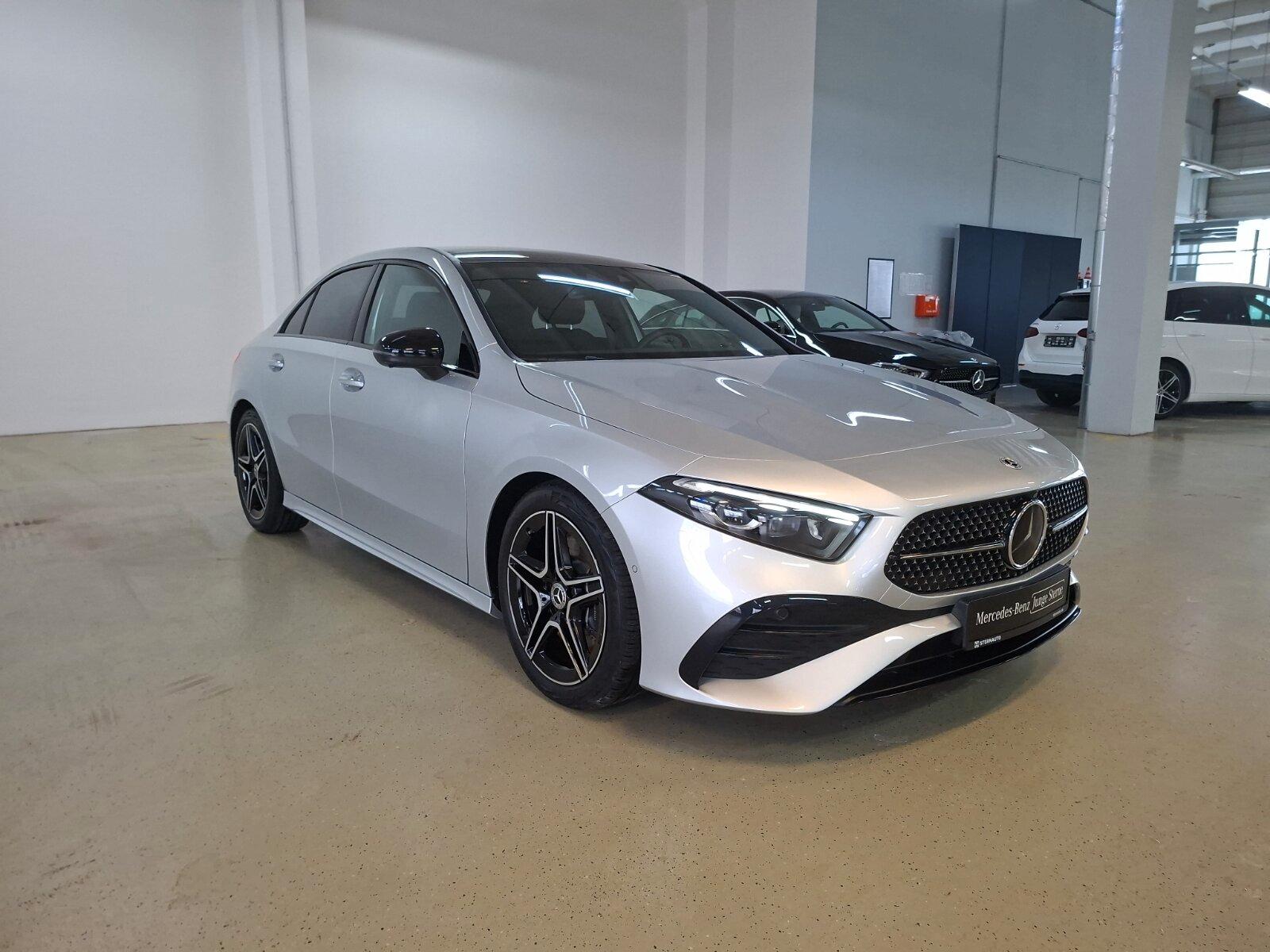 Mercedes-Benz A 250 4MATIC AMG Line