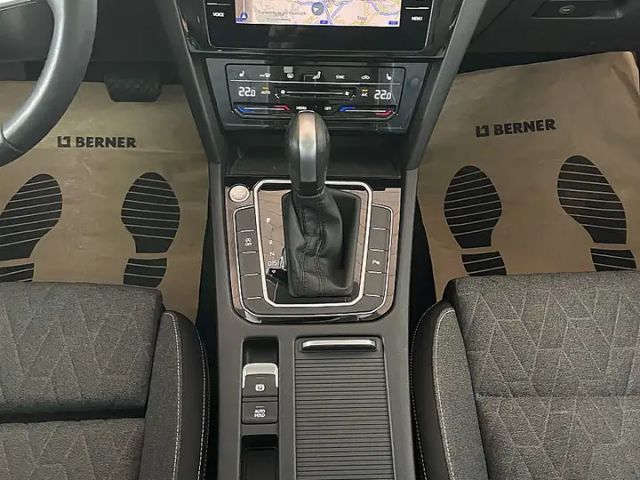 Volkswagen Passat 2.0 TDI Business DSG Variant