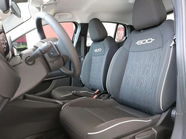 Fiat 600e Hybrid mHEV 145 6-Gang eDCT Pop