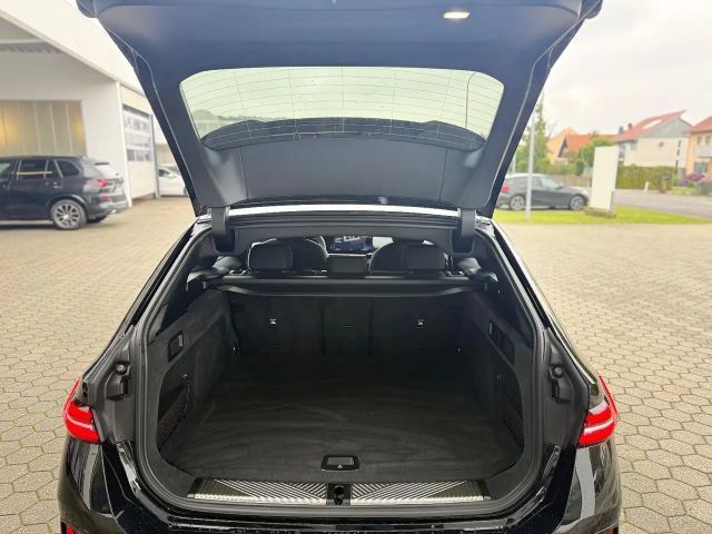 BMW 520 520d M-Sport Touring