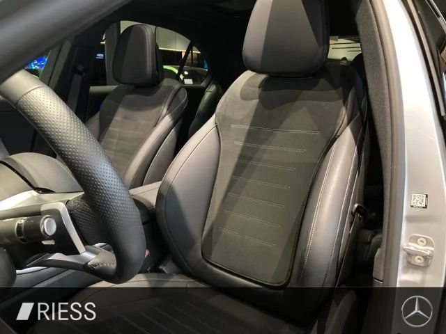 Mercedes-Benz C 200 AMG Line Sedan