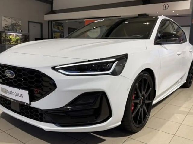 Ford Focus ST Line