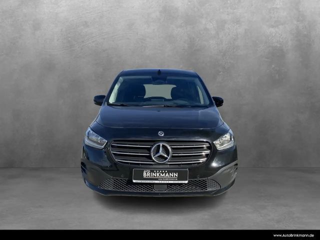 Mercedes-Benz T 180 T 180 d STYLE; Kamera MBUX,Navigation,SHZ