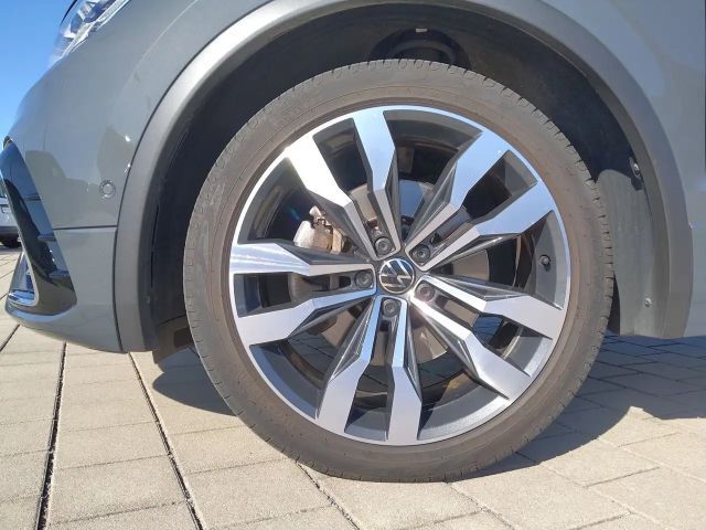 Volkswagen Tiguan R-Line eHybrid