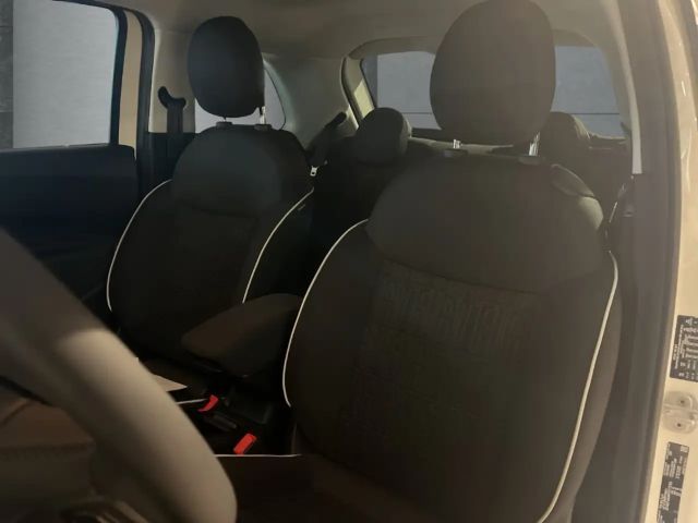 Fiat 500e Limosine 42KWH, Sitzheizung, Allwetterräder auf AL