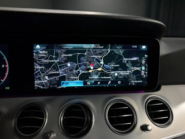 Mercedes-Benz E 220 AVANTGARDE E 220 d Sedan