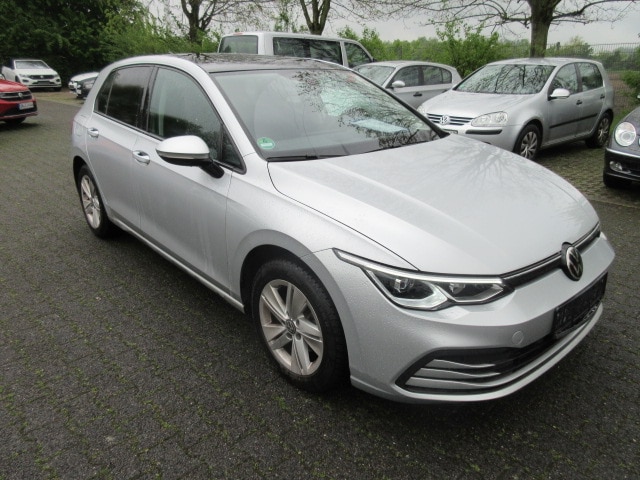 Volkswagen Golf 1.5 eTSI DSG