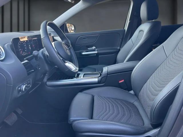 Mercedes-Benz GLA 200 GLA 200 d