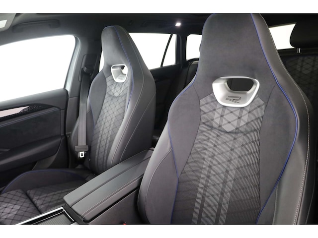 Volkswagen Passat 2.0 TDI 4Motion R-Line